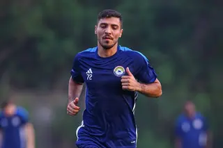 محمد شريف يسقط مع الزوراء بثلاثية في الدوري العراقي 09 أكتوبر 2026 09:26 م